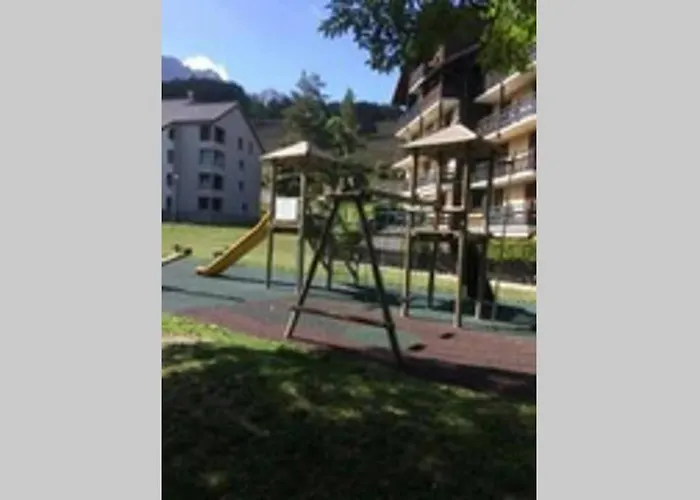 Petit Mansarde 18 M2 Avec Piscine Gratuite